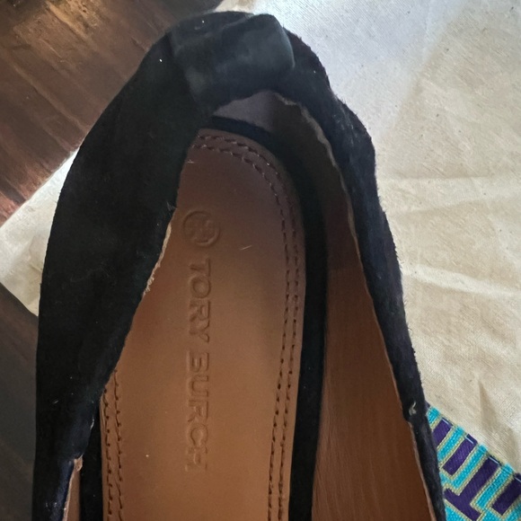 NEW W/out tags-Tory Burch black silk-suede "Leigh" elastic back flat loafers - Picture 5 of 7